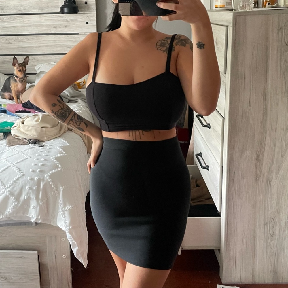 Black mini bodycon skirt